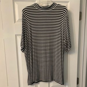 Ava & Viv short sleeve Stretch tunic.